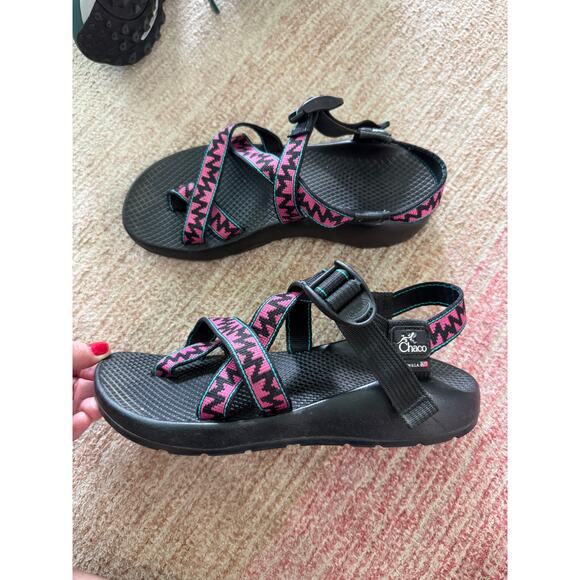 Chaco Sandals Size 8 - Picture 1 of 5